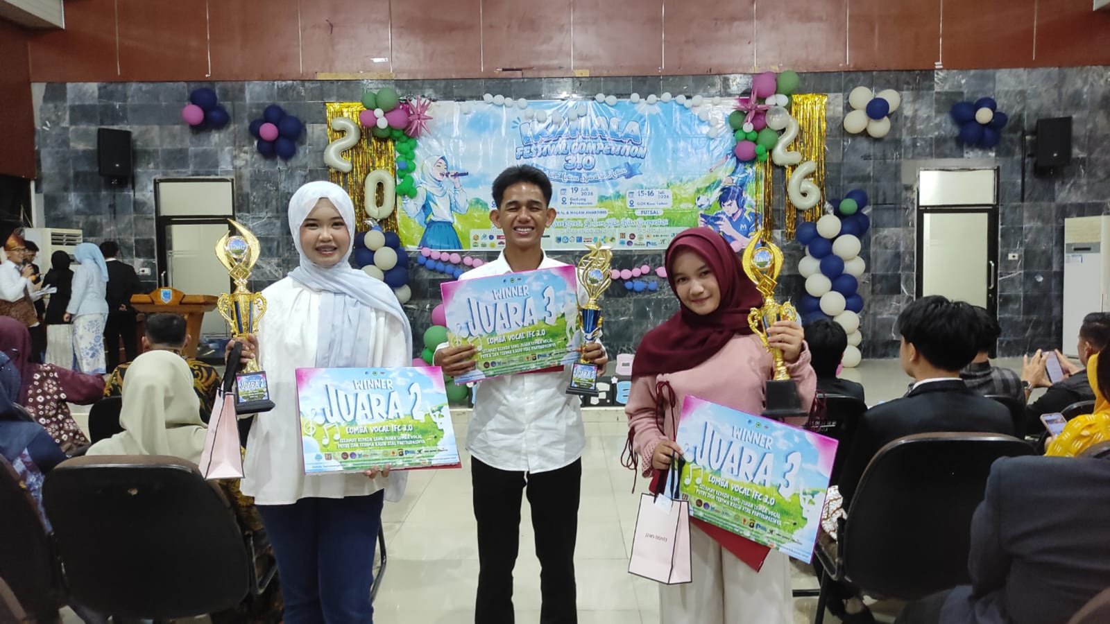 MAN 1 Lahat Borong Tiga Piala pada Lomba Vokal Solo Lagu Daerah IKAMALA 3.0